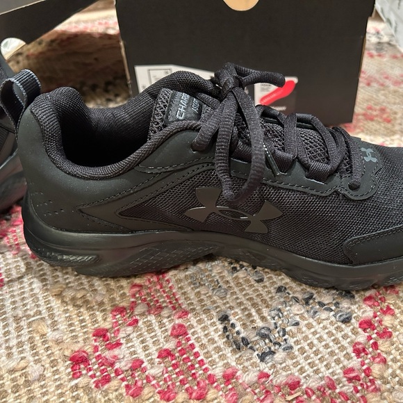 Under Armour Running Shoes - Black - Picture 9 of 12